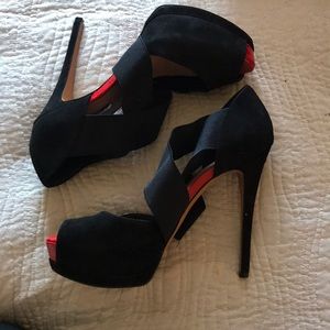 H by Halston- red and black heels